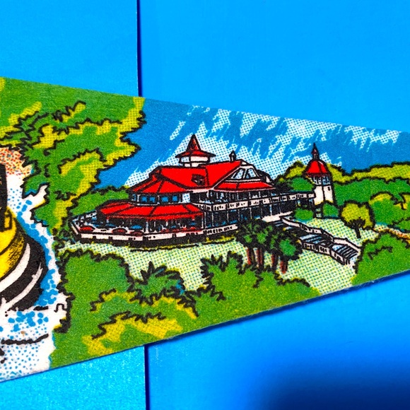 BUSCH GARDENS VINTAGE 90’s TAMPA FLORIDA COLLECTIBLE SOUVENIR PENNANT FL… - Picture 5 of 16